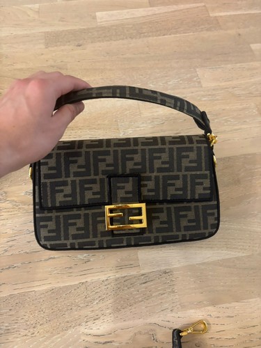 Fendi baguette vintage - fendi,
